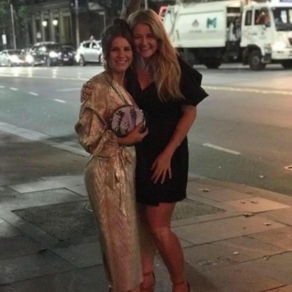 Profile Picture of Rachel Roberts (@rachelmetelmann) on Poshmark