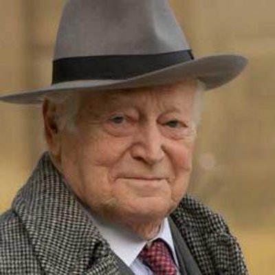 Profile Picture of David Dench (@poeextenders) on Twitter