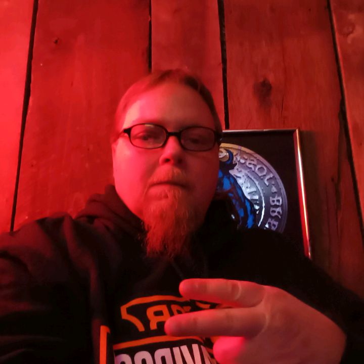 Profile Picture of darren (@darrendunkle) on Tiktok