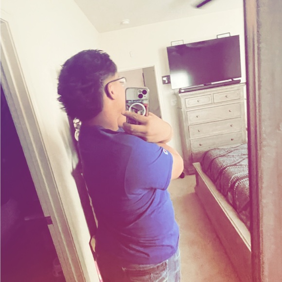 Profile Picture of Joeruben Montez (@joerubenmontez) on Poshmark