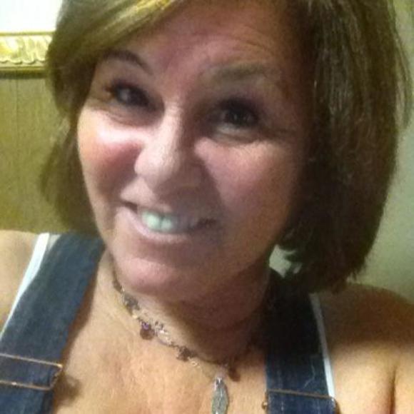 Profile Picture of Stacy Barklage (@stabird) on Poshmark