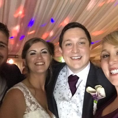 Profile Picture of Tracy Hyland (@tinitaza) on Twitter