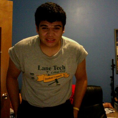 Profile Picture of Adrian Vaca (@Yeazy_E) on Twitter