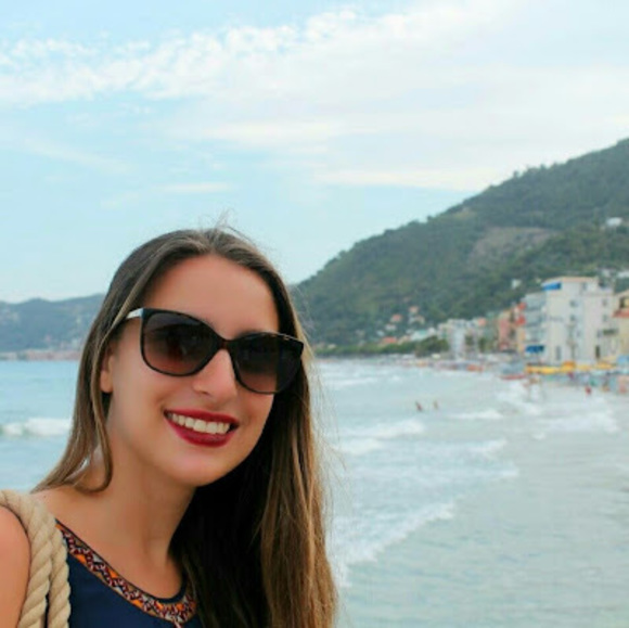 Profile Picture of Roberta Landi (@roberta231) on Poshmark