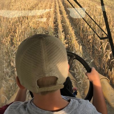 Profile Picture of Jon Eberspacher (@BarEBfarms) on Twitter