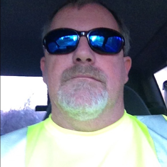 Profile Picture of Kim Nicholson (@nicholsonkim) on Poshmark