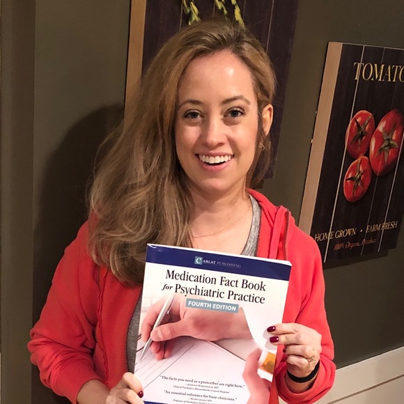 Profile Picture of Claire Camann (@claire43013) on Poshmark