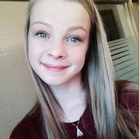 Profile Picture of Michaela Forkenbrock (@m_fork516) on Poshmark