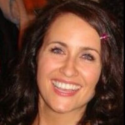 Profile Picture of Suzanne Browne (@soozeb2) on Twitter