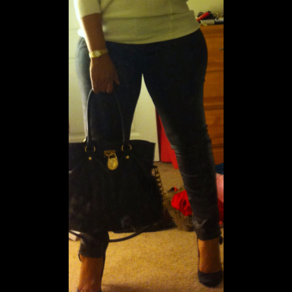 Profile Picture of Rawne Heinrich (@rheinrich) on Poshmark