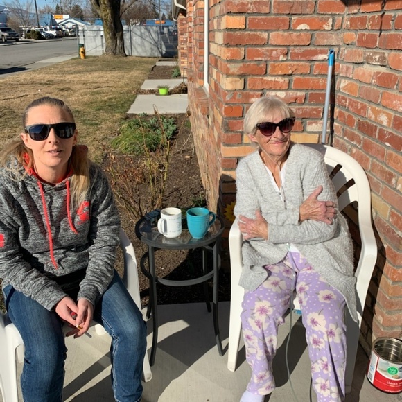 Profile Picture of Ashlie Thomas (@ashliethomas190) on Poshmark