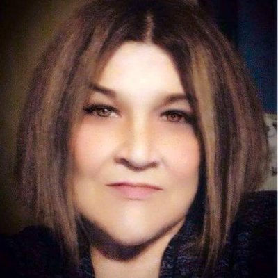 Profile Picture of Michelle Crigger (@artsykindagal) on Twitter