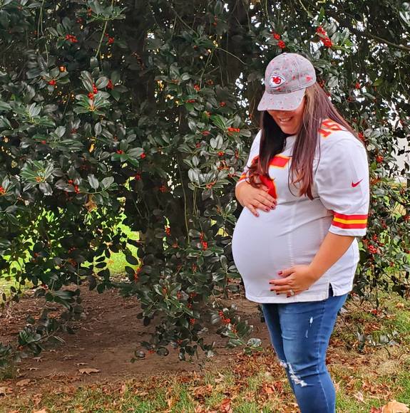 Profile Picture of Elizabeth Almstrom (@lizsscents4you) on Poshmark