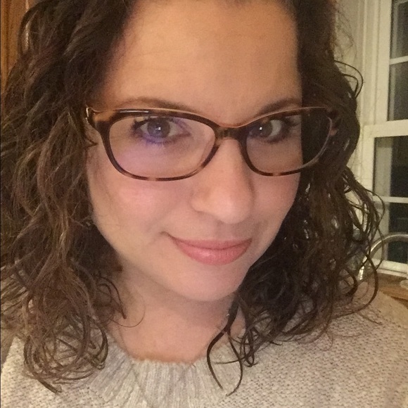 Profile Picture of Amy Nack (@amynack) on Poshmark