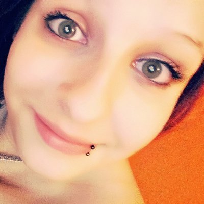 Profile Picture of Lisa Köhler (@BatmansFrauchen) on Twitter