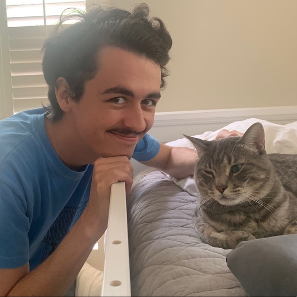 Profile Picture of David March (@marchd321) on Poshmark