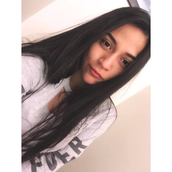 Profile Picture of Fabiola Ramos (@fabiolaramos666) on Poshmark