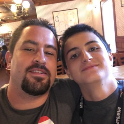 Profile Picture of Nick Zambrano (@Styluspol) on Twitter