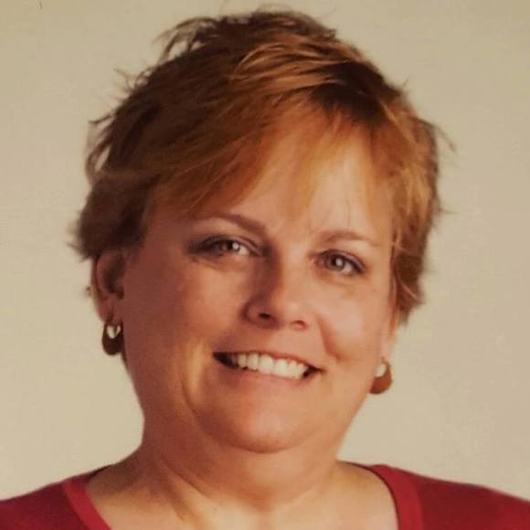 Profile Picture of Joan Bellner (@j_bellner) on Poshmark