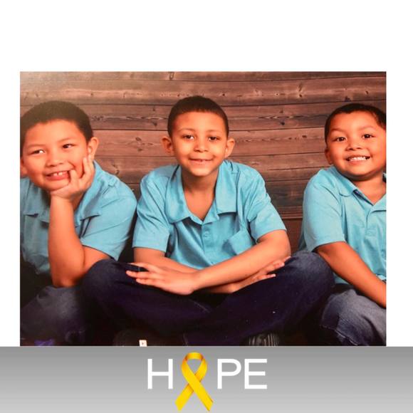 Profile Picture of Laura Pinchbeck (@laurapinchbeck) on Poshmark