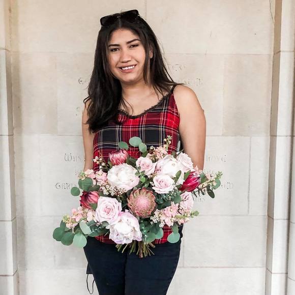 Profile Picture of Itzel Sanchez (@isa_lovee) on Poshmark