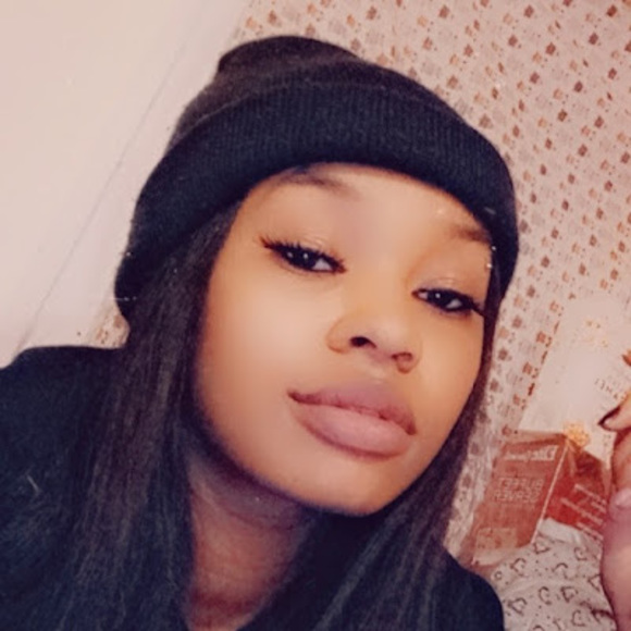 Profile Picture of Kailah Sanner (@kailahsanner12) on Poshmark