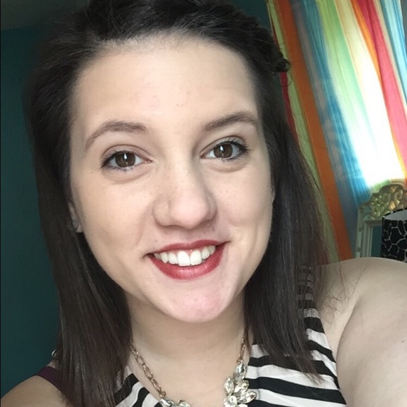 Profile Picture of Delani Rudacille (@delanirudacille) on Poshmark