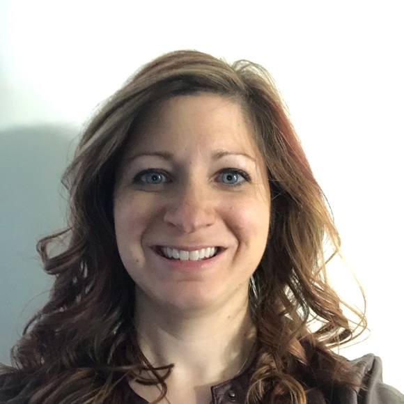 Michele Deblieck - Poshmark Profile Picture of Michele Deblieck (@mici614) on Poshmark