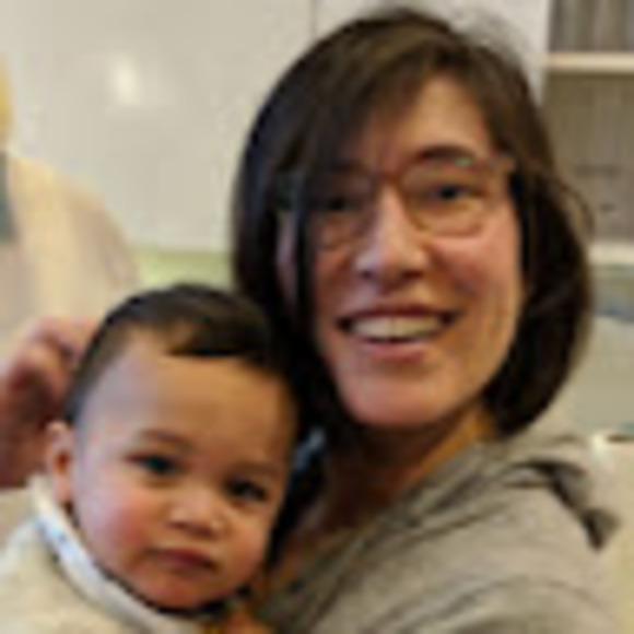 Profile Picture of Hana Sato thomas (@hsatot) on Poshmark