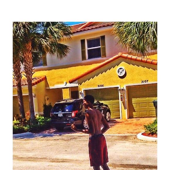 Profile Picture of Demetrius Dieudonne (@demetrius060) on Poshmark