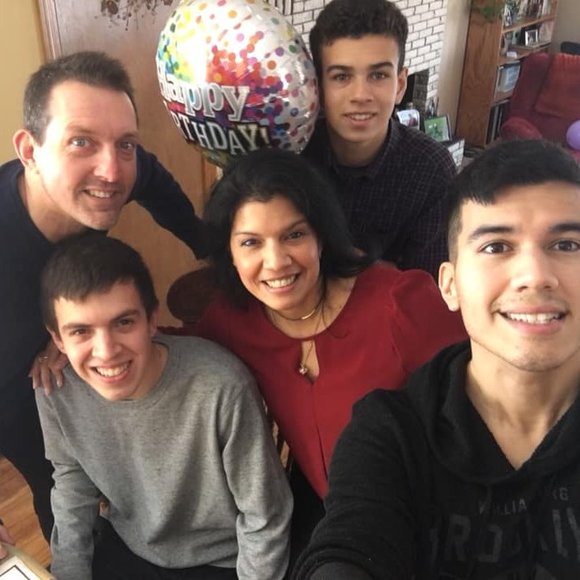 Profile Picture of Rosa Gray (@rosagray) on Poshmark