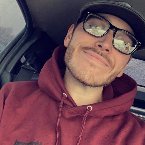 Profile Picture of Evan Kane (@evankane) on Poshmark