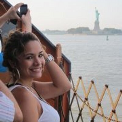 Profile Picture of Anne Mary Herzog (@AnneMaryHerzog) on Twitter