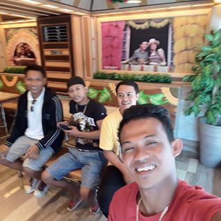 Profile Picture of John Ray Cay (@John-Ray-Cay) on Facebook