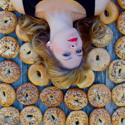 Profile Picture of Amy Kritzer (@@WhatJewWannaEat) on Twitter