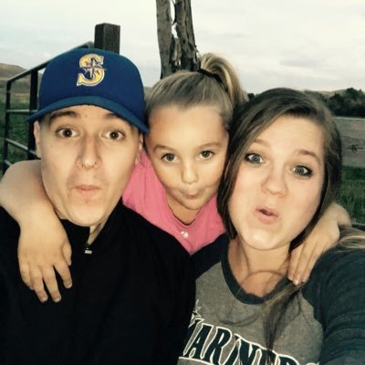 Profile Picture of Crystal Nault (@BarbieNAuto) on Twitter