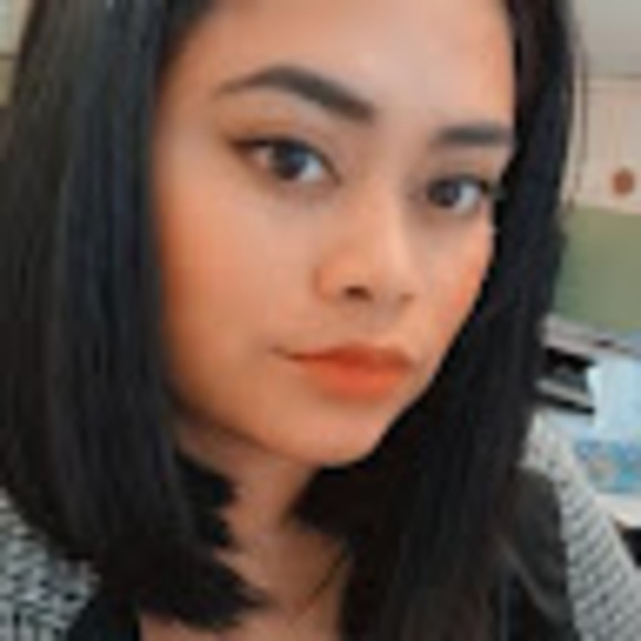 Profile Picture of Astrid Escobar (@aescobar07590) on Poshmark