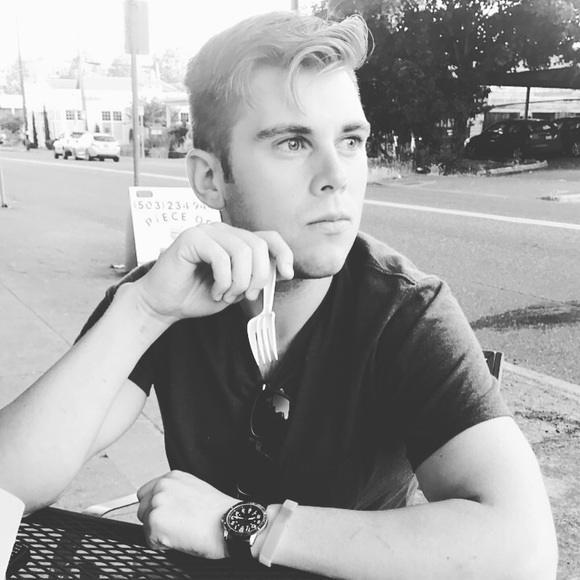 Profile Picture of Steven Oliver (@drummer_steve) on Poshmark