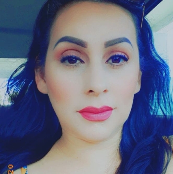Profile Picture of Ramona Ashley (@rashley5) on Poshmark
