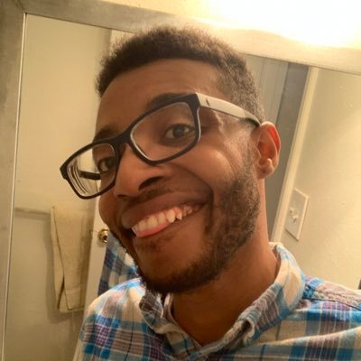 Profile Picture of Black Pat (@SirrGreenleaf) on Twitter