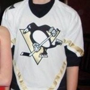 Profile Picture of Bryan Andrews (@deweee) on Myspace