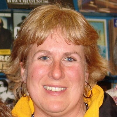 Profile Picture of Lynn Hanson (@All_Country) on Twitter