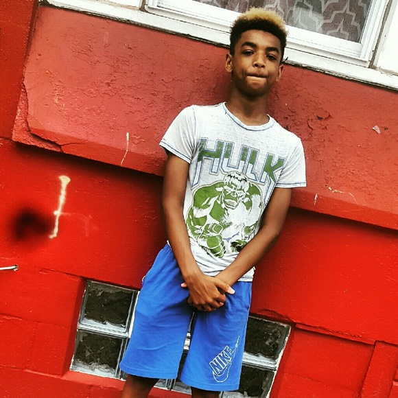 Profile Picture of Albert Marshall (@kingfags) on Poshmark