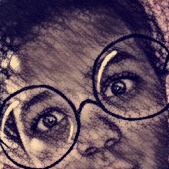 Profile Picture of Harmony Kowatch (@harmonyliv) on Poshmark