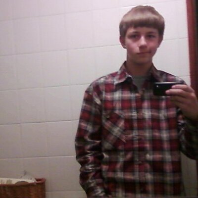 Profile Picture of Joe Reynolds (@SuPeRHaNdLeZ) on Twitter