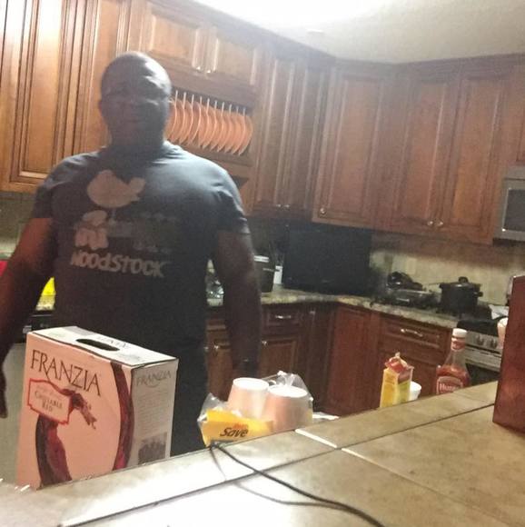 Profile Picture of James Christian (@mrtiger) on Poshmark