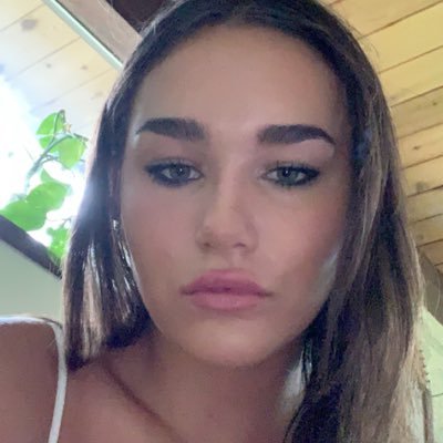 Profile Picture of Alexa Calder (@AlexaCalder3) on Twitter