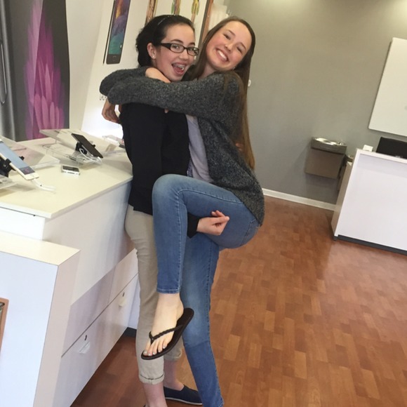 Nicole Bartholomaus - Poshmark Profile Picture of Nicole Bartholomaus (@nicolebartholom) on Poshmark