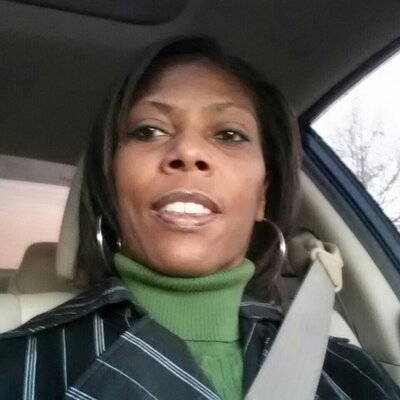 Profile Picture of Bobbi Whitfield (@BLUVLY2) on Twitter