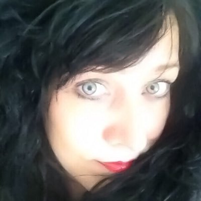Profile Picture of Melanie Wrobel (@Frau_W_aus_W) on Twitter